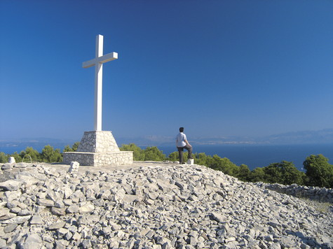 Šolta – vrh Vela straža 
