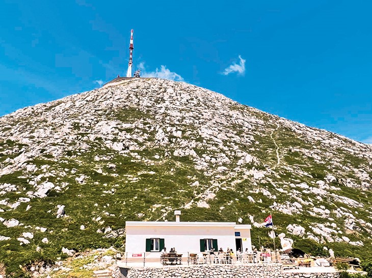 Planinarski dom Pod Svetim Jurom
