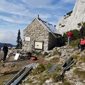 Obnova Rossijevog skloništa u Rožanskim kukovima