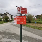 Nove putokazne ploče na planinarskoj obilaznici „4 Rijeke Karlovačke“