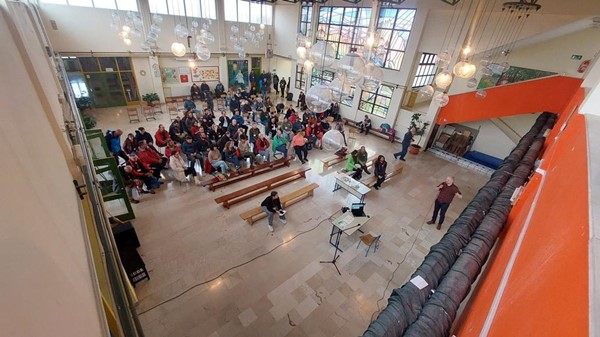 Piero drži predavanje