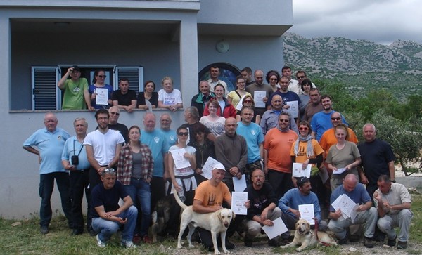 Svi polaznici i instruktori